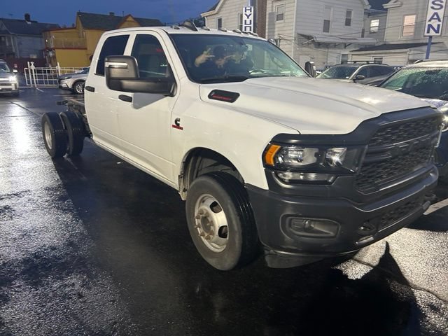 ram ram 3500 chassis cab 2024 3C7WRSCL4RG156846 image ram ram 3500 chassis cab 2024 3C7WRSCL4RG156846 image